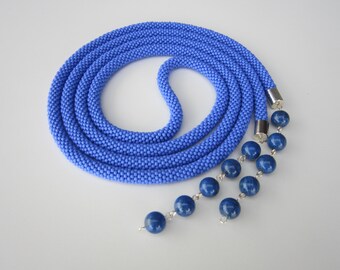 Lange gehäkelte violette Perlenkette - Rocailles Lariat - gehäkelte Halskette - Blauer Schmuck - TOHO