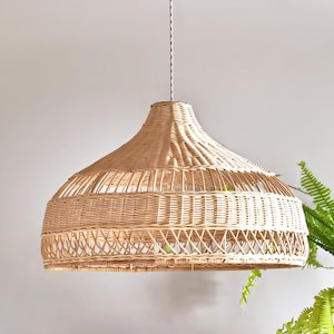 Flat Rattan Coastal Light, Rustic Lightshade, Boho-chic Light, Natural Lights, Handcrafted Stunning Pendant Light. Home Decor
