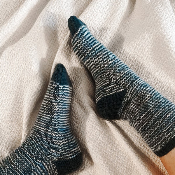 Handmade, handknit, hand-dyed all natural merino wool socks for kids and adults || The Pine