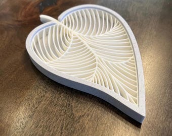 Leaf shaped soap dish