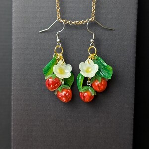 Strawberry Dangle earrings, fruit earrings, cute dangle earrings