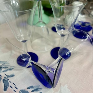 Set of 5 Vintage Cobalt Blue Footed Wine Glasses - Mid-Century Modern Stemware