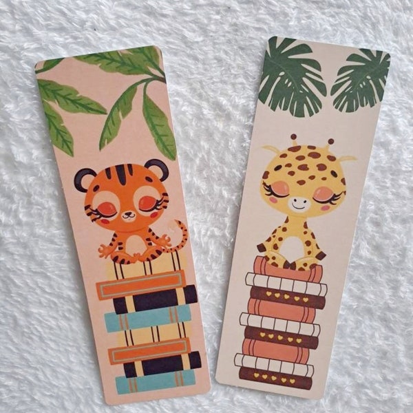 Animal yoga inspired reading bookmarks ~ Tiger and giraffe | Reading accessories | Cute stationery for book lovers | Gift for bookworms