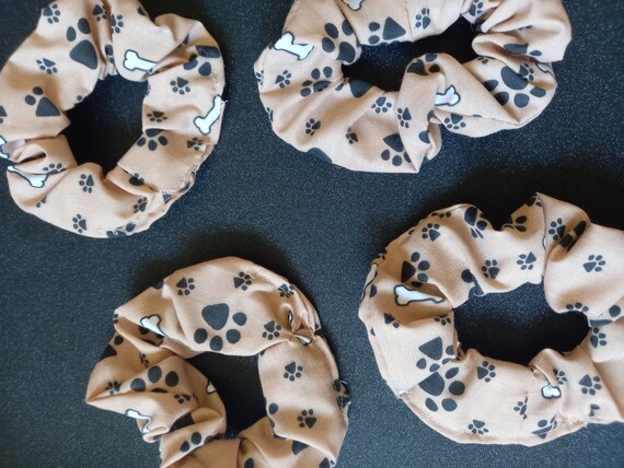 paw print scrunchie