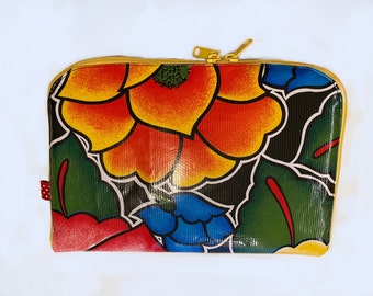Oilcloth Zippered Pistol Pouch Sewing Pattern (PDF)