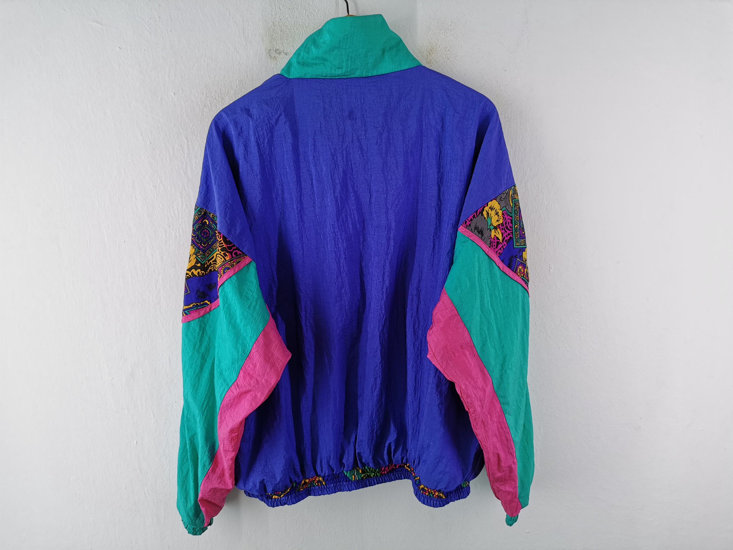MTA Pro Jacket Vintage 90s Nylon Floral Multicolor Jacket MTA Pro Jacket Vintage 90s Nylon Floral Multicolor Jacket