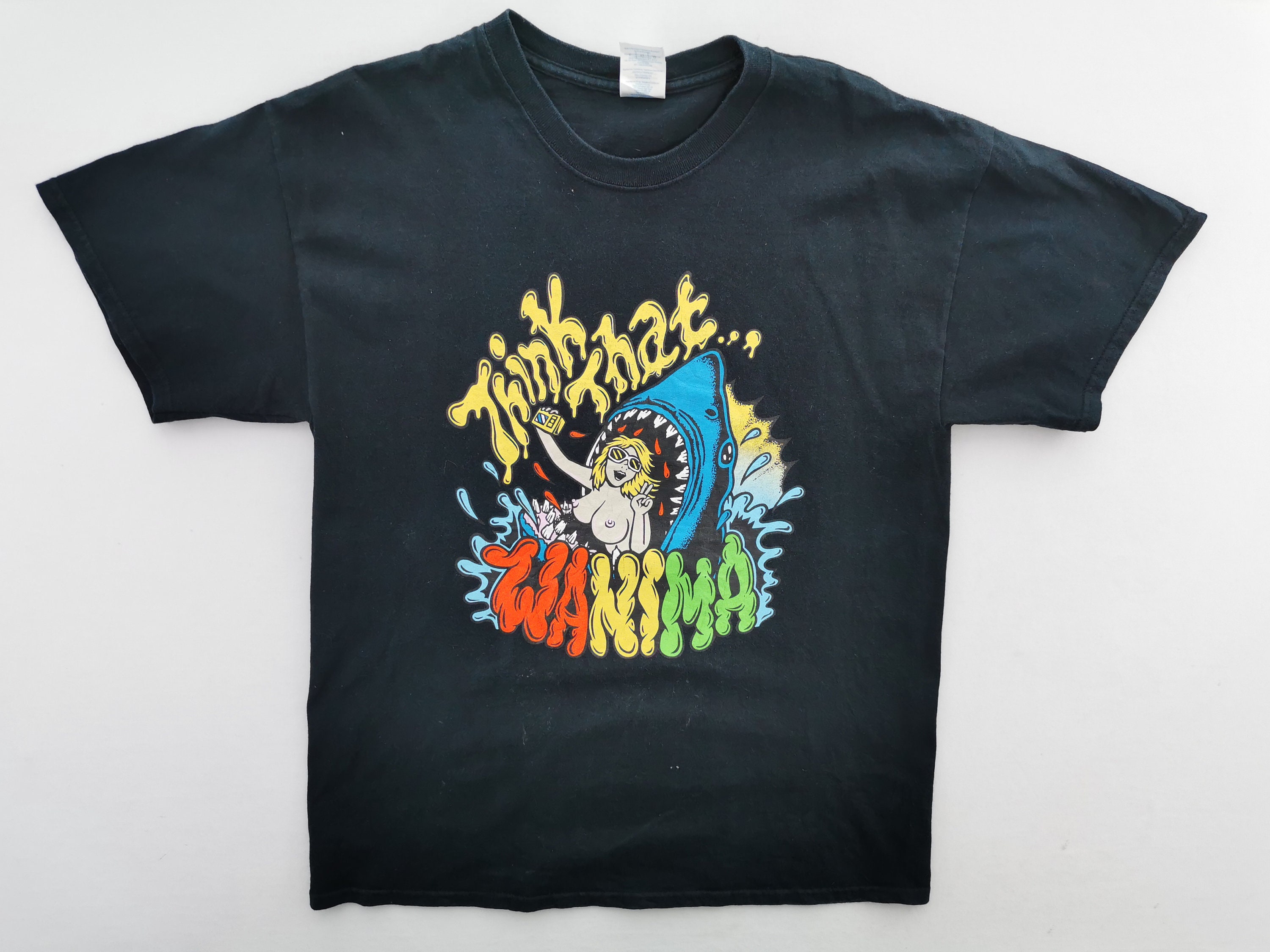WANIMA カラフルグラフィックTシャツ Mサイズ - メルカリ