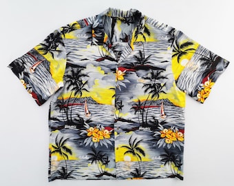 Vintage Royal Creations Made In Hawaii Over Print Button Hawaii Shirt Size XXL