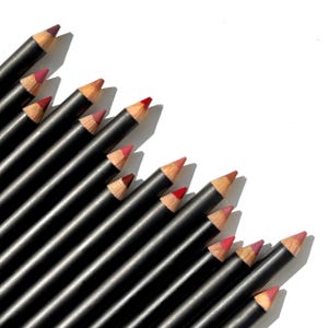KHAIA BEAUTY Velvet Lip Liner