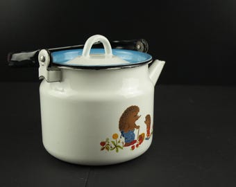 vintage enamel kettle hedgehog pot like new