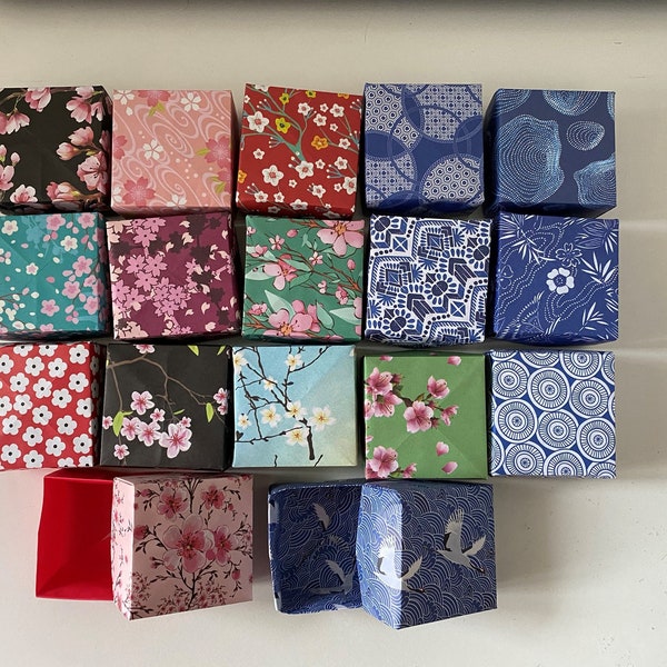 Set of 6 or 12 Handmade Origami Boxes, wedding favours, party favours, small gift boxes, Valentine’s gifts