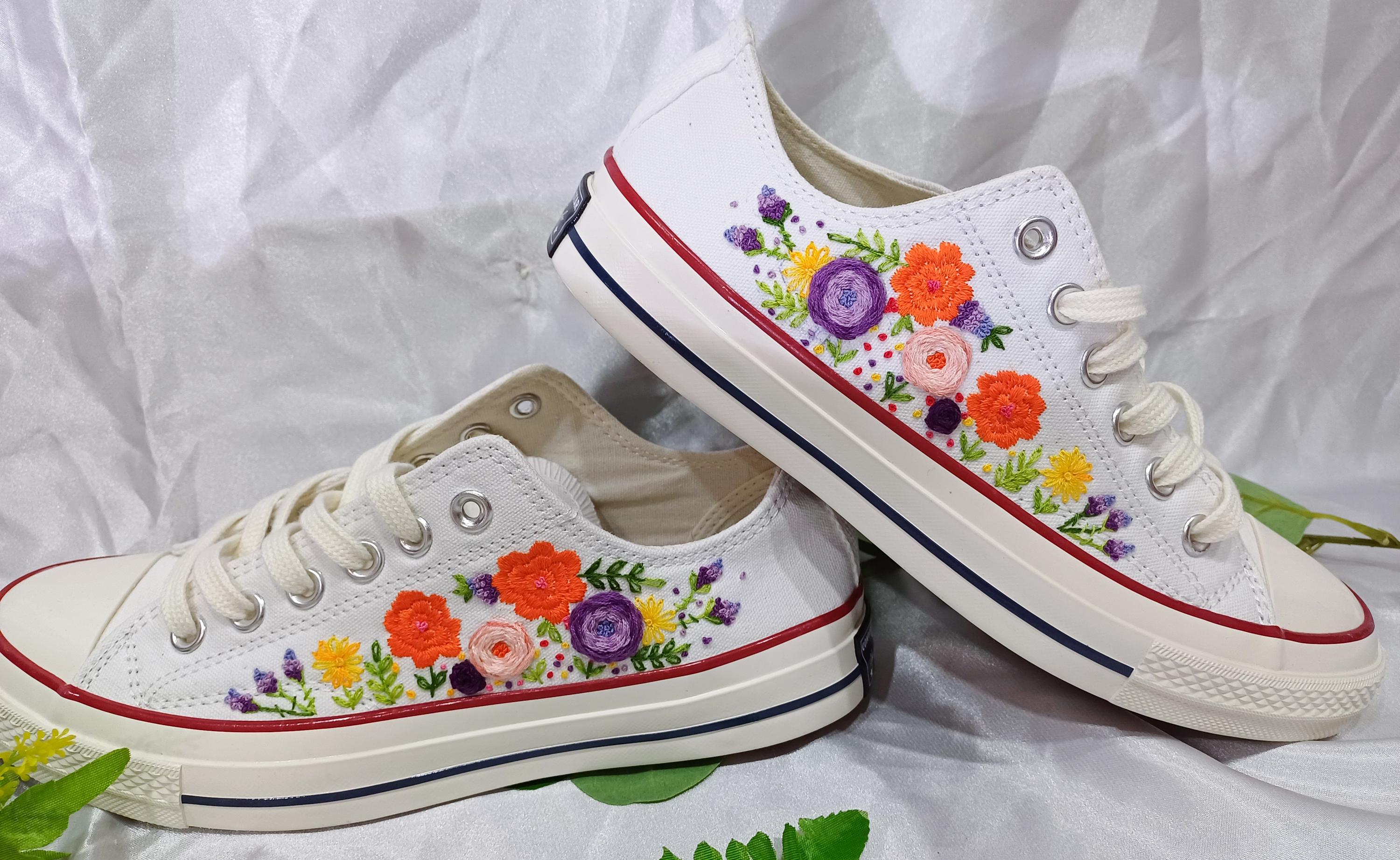 Hand Embroidered Converse Chuck 70 Low-top: Wildflower Design - Etsy