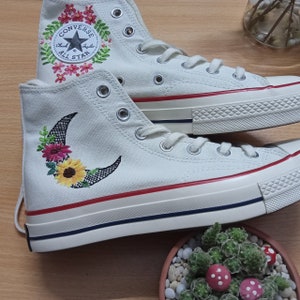 Converse custom floral embroidery/ Embroidered converse custom