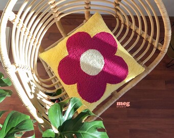 Funda de almohada floral hecha a mano con mechones: decoración moderna para el hogar (40,6 x 40,6 cm)