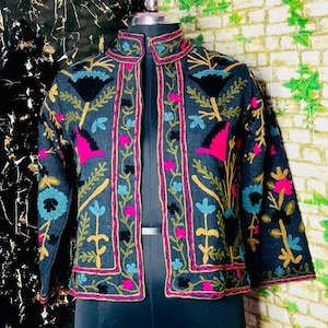 Handmade Suzani Embroidery Jacket, Winter Wear Jacket Coat, Womens Coat, Suzani Short Jacket, TNT Fabric Suzani Jacket, Robe, Gift For Her