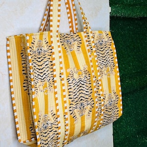 Tiger Print gesteppte Einkaufstasche, handgefertigte gesteppte Tasche weiche indische Baumwolleinkaufstasche, Reisetasche, Schultertasche, große Einkaufstasche Umweltfreundliche Tasche