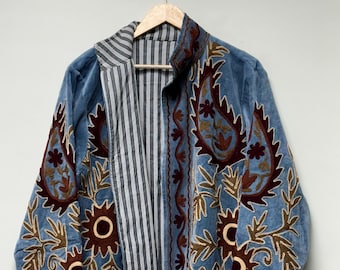 Giacca Suzani in velluto fatta a mano, cappotto invernale da donna, tradizionale cappotto corto ricamato in stile boho, regalo per donna