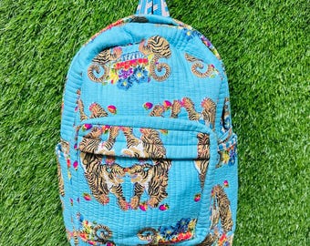 Mochila acolchada hecha a mano, bolso de hombro de algodón con estampado en bloque