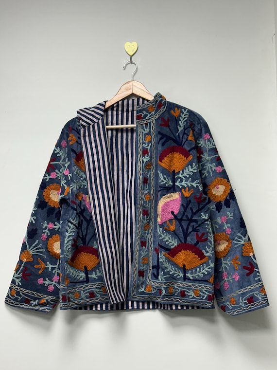 Velvet Suzani Embroidery Jacket, Velvet Fabric Suzani Jacket, Suzani Vest, Unisex Coat, Velvet Suzani Short Quilted Jacket For Womens