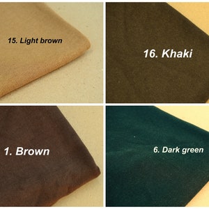 Puede incluir: Cuatro muestras de tela en diferentes colores: marr&oacute;n claro, caqui, marr&oacute;n y verde oscuro. Las muestras est&aacute;n etiquetadas con n&uacute;meros y nombres de colores.