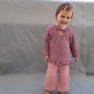 Double gauze culottes, Muslin comfy pants for kids image 2