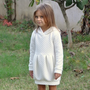 Abito invernale con cappuccio bianco sporco per bambina, abiti trapuntati con cappuccio per bambine