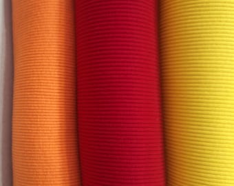 20 x 110 cm ribgebreide stof (2x2 ribbels) voor manchetten, tailleband en halslijn
