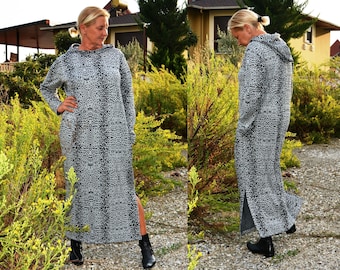 Winter hooded boho maxi sweatshirt dress with pockets, Animal print