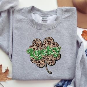 Lucky patrick day shirt, Shirt for Women, Gift shirt, Irishmen Tees, Clover Graphic Tees, Cute St Patrick Day Outfits, Shamrock