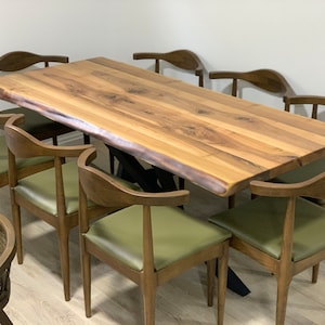 Massief notenhouten eettafel houten tafel keukentafel
