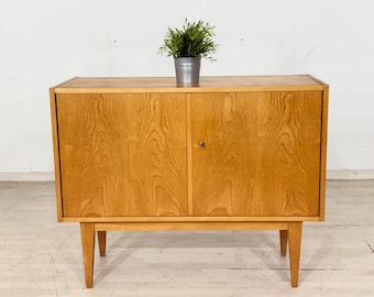 Commode Hellerau série 602 – un classique du design du milieu du siècle – frêne