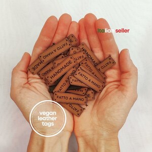20 pieces label set, PU Leather Tags, Knitting Tags, Handmade Item Tags, Faux Leather Tags in English and Italian
