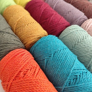 Macrame Cord 2.5 - 3 mm, Macrame Cotton Rope 70 m 3-ply Twisted Cord String for Macrame Plant hangers, Rainbows, Keychains, Coasters