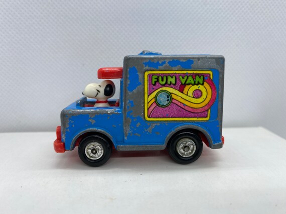 1976 Aviva hasbro Peanuts Snoopy Fun Van Small Snoopy Etsy