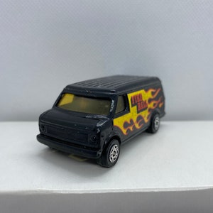コーギージュニア　チャーリーエンジェルス　バン Corgi Junior Vintage 1977 Charlies Angels TV Show Chevrolet
