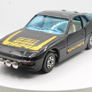 1980&#39;s Corgi 1/43 Scale Prosche 924