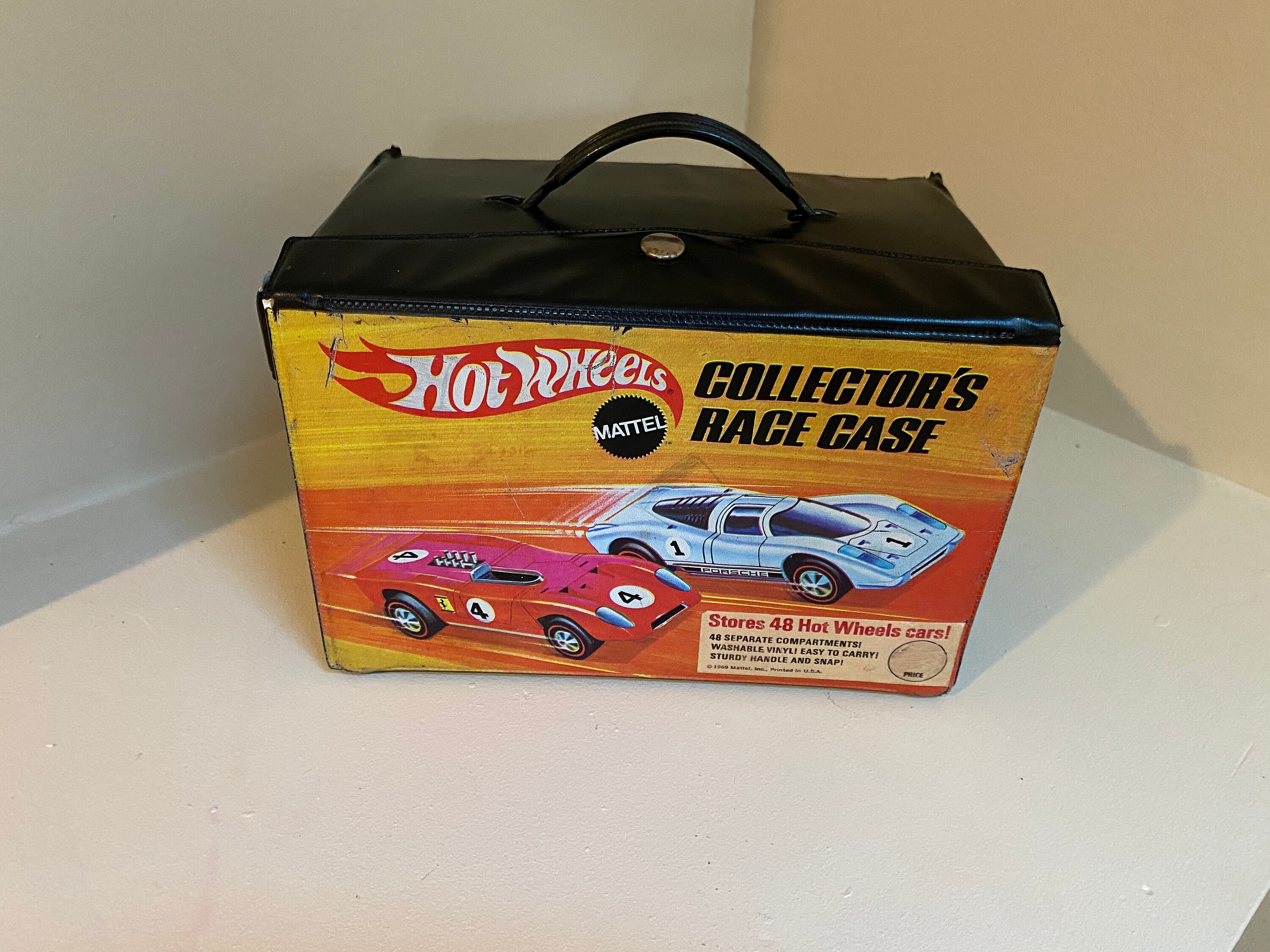 Old hot wheels carrying case sale