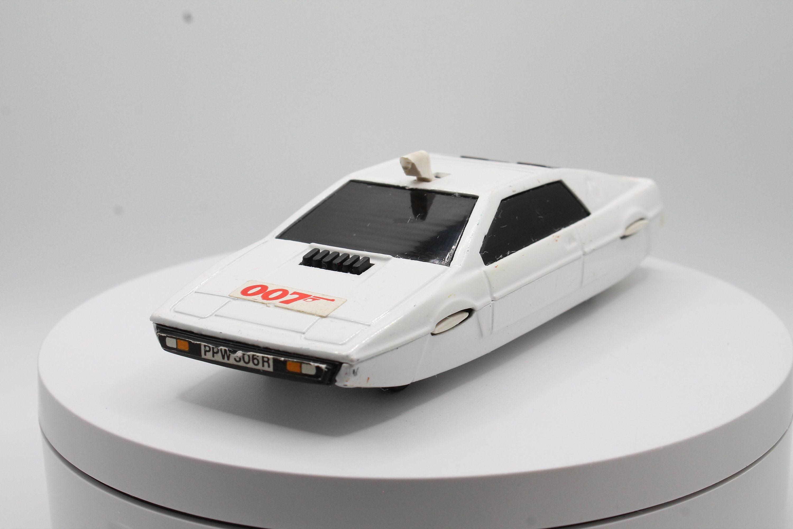 Lotus esprit corgi - Etsy 日本