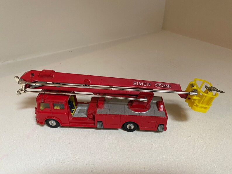 Corgi 1/50 - Lote De 2 Tractor De Rescate Aéreo Nacelle Simon