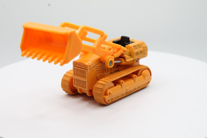 1981 Tomica Komatsu D65S Dozer Shovel No.106 - Mint image 1