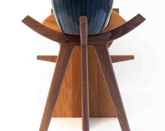 Wedding gifts Mid century Modern plant stand Tall plant stand Wooden plant stand Indoor plant stand Wood plant stand Planter stand Modern