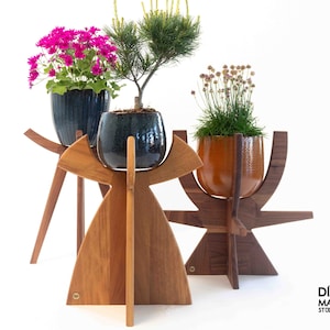 Mid Century Modern Pflanzenständer Holzpflanzenständer Holzpflanzenhalter Hoher Pflanzenständer Tiered Plant Stand Bauernhausdekor Gartendekor Geschenke