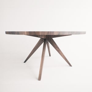 round dinning table tafelpoot eettafel rond table a manger ronde en noyer onderstel ronde eettafel round dining table legs walnut dinning