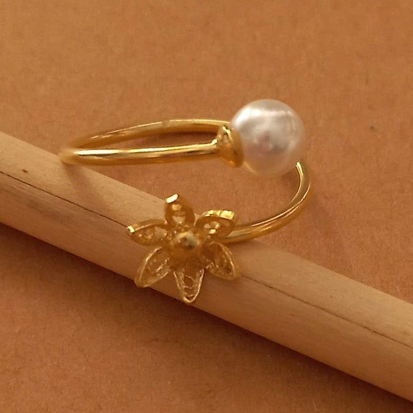 Handmade Silver Ring • Portuguese Filigree • Perfect Gift for Women • Model Pearl Flower by Sara Jewels
