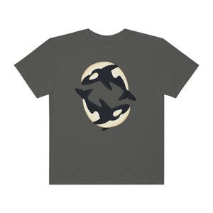 Orca Shirt Comfort Colors Killer Whale Tshirt For Animal Lovers Aesthetic Marine Life T-Shirt For Ocean Creatures Gift Pepper