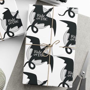 dragon gift wrap papers, ride or die wrapping paper, Iron Flame gift wrap, Fourth Wing wrapping paper, dragon book gift wrap, dragon present