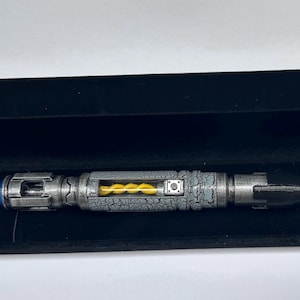 Réplica del destornillador sónico del Décimo Doctor: Deslizador ancho azteca gris con luces y 3 efectos de sonido sónicos.