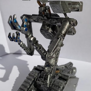Johnny 5 robot from short circuit image 7