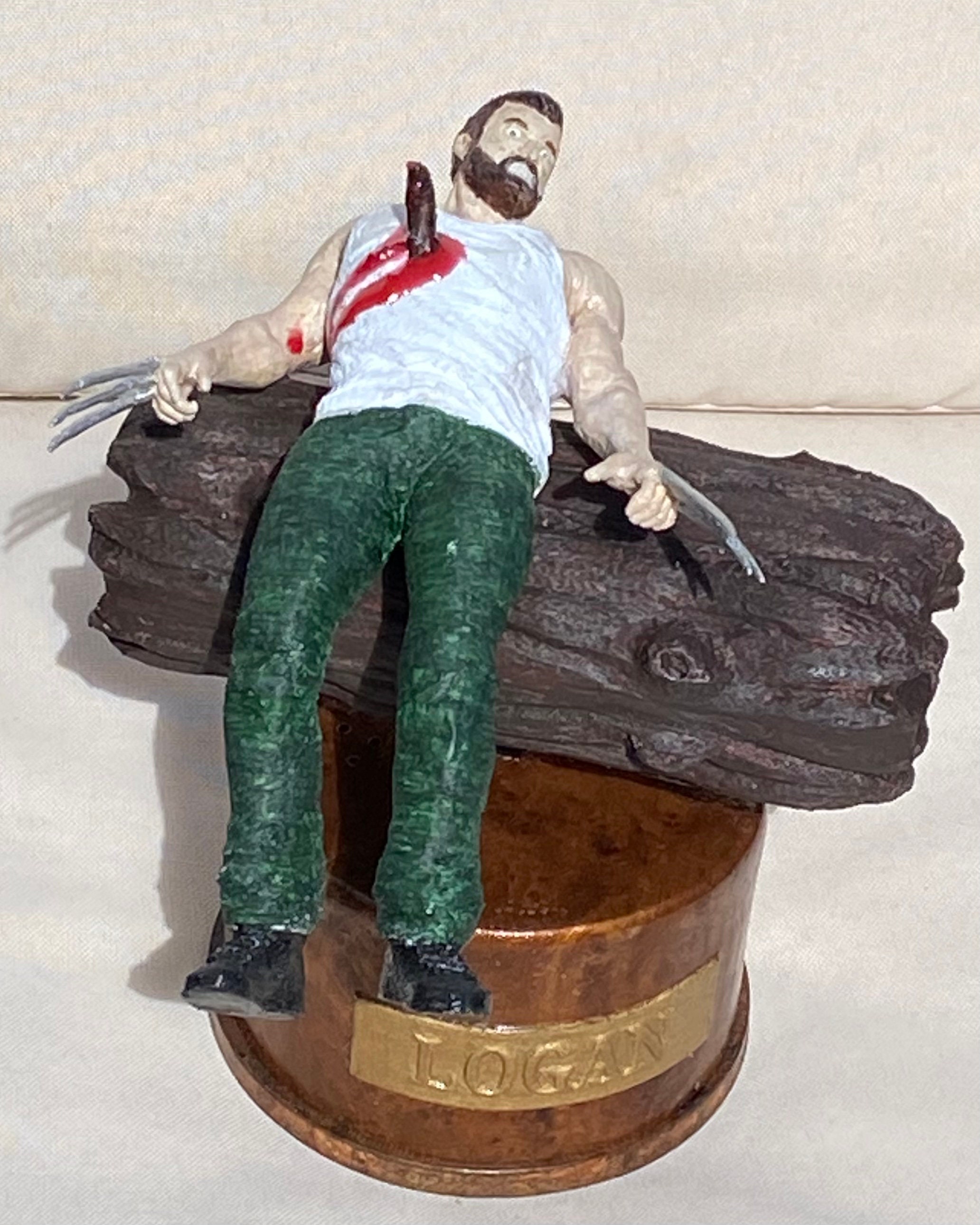 Logan music store box toy