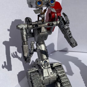 Johnny 5 robot from short circuit image 3